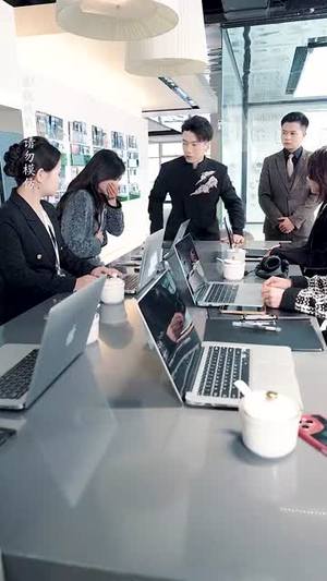 （玉碎珠还整乾坤70集）高清短剧在线流畅播放封面图