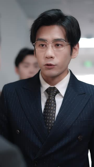 （温柔老公护短又爱妻60集）短剧全集即点即看封面图