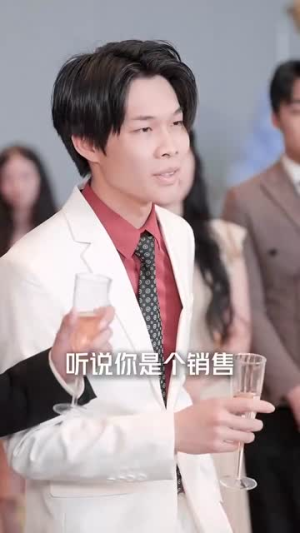 （全球爆宠：我四个大佬哥哥亿点点拽73集）热门短剧流畅播放不停歇封面图