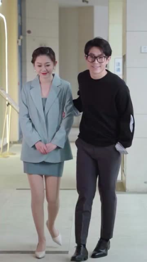 （为她流泪到天明44集）热门短剧全集手机观看封面图