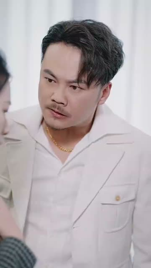 （误信闺蜜满盘皆输55集）解锁短剧全集在线欣赏封面图