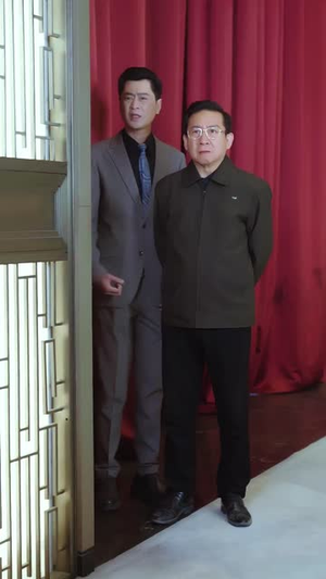 （新婚难成谁之错30集）高清流畅短剧一键解锁封面图