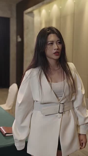 （千古圣皇闯龙都99集）高清短剧即点即播不卡顿封面图