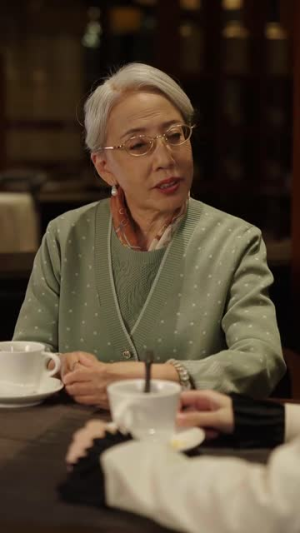 （闪婚老公是总裁75集）高清短剧全集一次看过瘾封面图