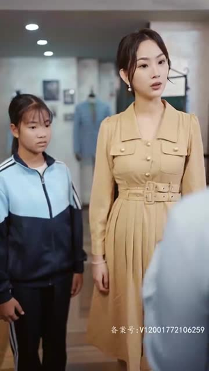 （女总裁还乡又美又飒80集）独家短剧平台畅看无阻封面图