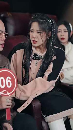 （转身离开她们的悔恨如潮60集）热门短剧全集随心看封面图