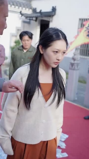 （归来后我站在巅峰69集）限时免费短剧全集任你赏封面图