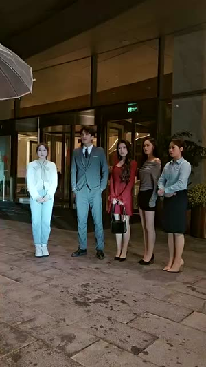 （沈总别装了，你夫人也是大佬86集）全集短剧免费解锁立即观看封面图