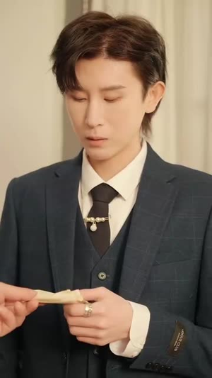 （亿万星辰不如你100集）短剧全集高清画质任你选封面图