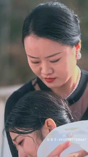 （爱在身边却未觉82集）全集短剧立即观看不等待封面图