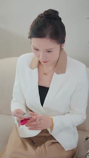 （不消失的母爱60集）短剧高清资源立即观看封面图