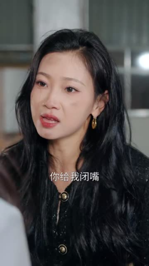 （裴先生他每天都在捂马甲55集）热门短剧全集在线观看封面图