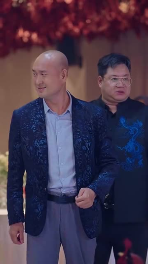 （离婚后，我王者身份曝光了80集）短剧全集免费流畅观看封面图