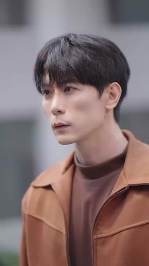 （哥哥的死对头，我的秘密恋人71集）热门短剧全集畅享不停封面图