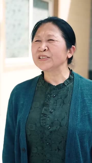 （萌宝助攻前夫日日盼天黑72集）高清流畅短剧在线看封面图