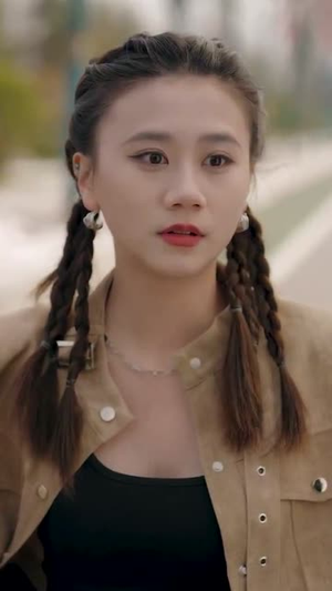 （被读心后成了万人迷95集）独家短剧平台热播中封面图