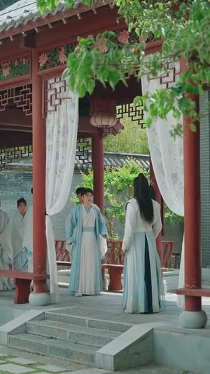 （穿越玄幻世界，拒绝当反派101集）高清短剧全集任意时间点播封面图