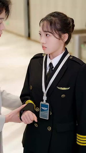 （陆机长，姜小姐乘风而行70集）全集短剧手机在线观看封面图