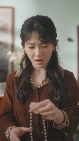 （辣妈携崽逆袭七零年代72集）短剧全集免费在线观看封面图